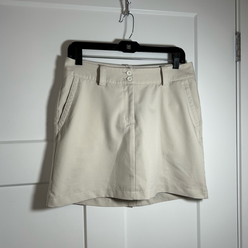 Small Nike golf skirt skort size 6
